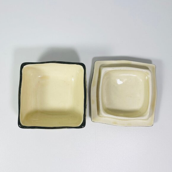 Extremely Rare 1930 Royal Doulton nativity Scene Trinket Lidded Box - Picture 6 of 7